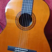 گیتار یاماها c70