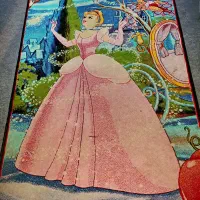 فرش اتاق کودک در حد نو