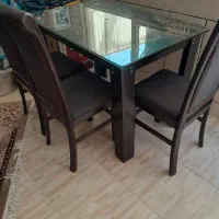 میز ناهارخوری ۴ نفره