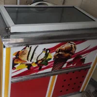 یخچال بستنی