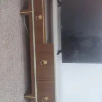 زیر تلویزیونی در حد نو به فروش می رسد