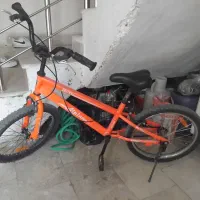 دوچرخه سایز۱۶،چرخ وهمه وسایل جلو تازه عوض شده