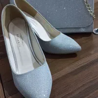 فروش تعدادی کیف و کفش