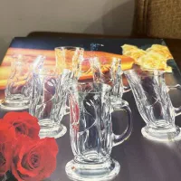 تعدادی وسایل آشپزخانه و دکوری
