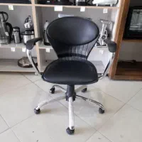 صندلی صدفی چرخ دار