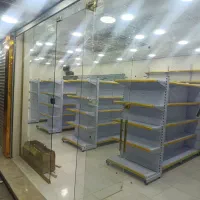 قفسه با لیبل زرد