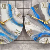 ساعت دیواری با رگه های آبی