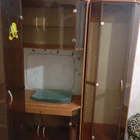 کمد ، میزتلویزیون سه تیکه سالم .رایگان
