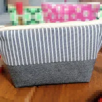 کیف لوازم آرایشی پارچه ای