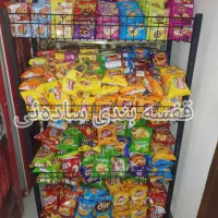 استند چیپس پفک و کیک کلوچه