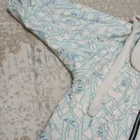 کاپشن سفید آبی کلاه خرگوشی