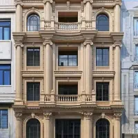 فروش-دو-باب-حیاط-مسکونی-وقطعه-زمین