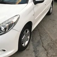 پژو ۲۰۷ اتوماتیک سقف فلز ارتقا یافته