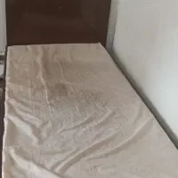 دوعدد تخت خواب تک‌نفره با تشک رویال