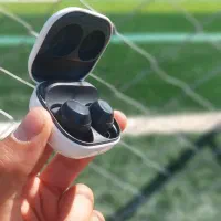 Samsung bads fe ایرپاد|لوازم جانبی موبایل و تبلت|گرمی, |دیوار