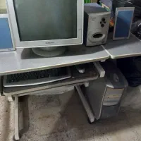 کامپوتر سالم با میز|رایانه رومیزی|ملایر, |دیوار