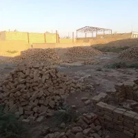 زمین با چهار دیواری