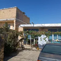 فروش خانه قدیمی ولی سقف تیر آهن