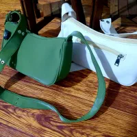 کیف و کفش|کیف، کفش، کمربند|شیراز, کوشک میدان|دیوار