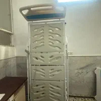 یک عدد تخت کاملا برقی|تخت و سرویس خواب|یزد, |دیوار