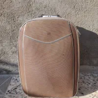 چمدان مسافرتی