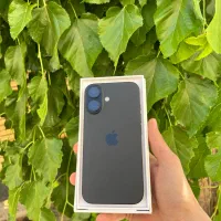 ایفون ۱۶ نرمال لاکاغذی