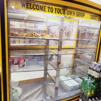 یخچال ویترینی ایستاده درحد نو بدون موتور