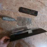 وسایل بنایی (ماله و تراز)