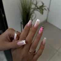 ناخنکار میخوام بصورت اجاره یا درصدی