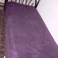 میز نهارخوری ویک تخت خواب یک نفره|میز و صندلی غذاخوری|زاهدان, |دیوار