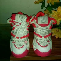 کفش اسپرت شیک و زیبا|کیف، کفش، کمربند|نیشابور, بنیاد شهید|دیوار