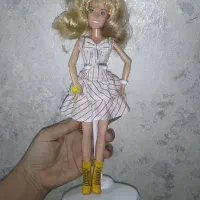 پایه نگهدارنده عروسک باربی