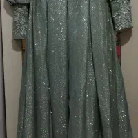 لباس مجلسی|لباس|میانه, |دیوار