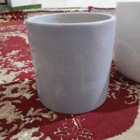سه عدد گلدان سرامیکی معاوضه هم دارم با گل