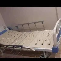 تخت،بیمارستانی، همراه تشک های ضد ضخم مواج