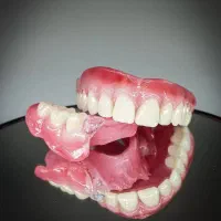 لابراتوار دندانسازی/دندان مصنوعی/ژله ای