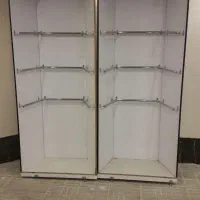 ویترین مغازه یا خانه