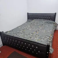 تخت خواب ۲نفره همراه با تشک
