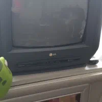 تلویزیون 14 اینچ نوستالژی سالم ال جی|تلویزیون و پروژکتور|پرند, فاز ۶|دیوار