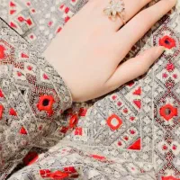 کرم اماراتی و گیاهی