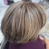 میخوای موهاتو رنگ کنی،بیا پیش من، باهم شاهکار کنیم|خدمات آرایشگری و زیبایی|شهرضا, |دیوار