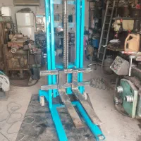 استاکر بالابر برقی