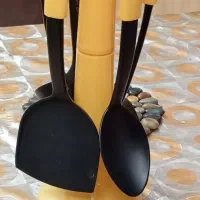 کفگیروملاقه|ظروف پخت‌وپز|کیش, |دیوار