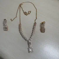 گردنبند و‌گوشواره