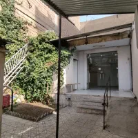 اجاره ۱۰۰ متر با حیاط بزرگ