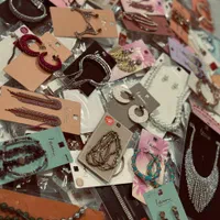 بدلیجات کیلویی|بدلیجات|لاهیجان, انقلاب|دیوار