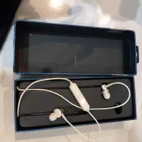 یک عددهندزفری بلوتوث باکیفیت وارپاد بلکین