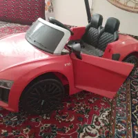 ماشین شارژش آئودی وکفش اسکیت|دوچرخه، اسکیت، اسکوتر|محلات, |دیوار