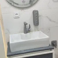 روشویی کابینتی همراه با آیینه چرغدار