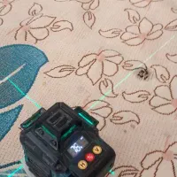 تراز لیزری چهار خط